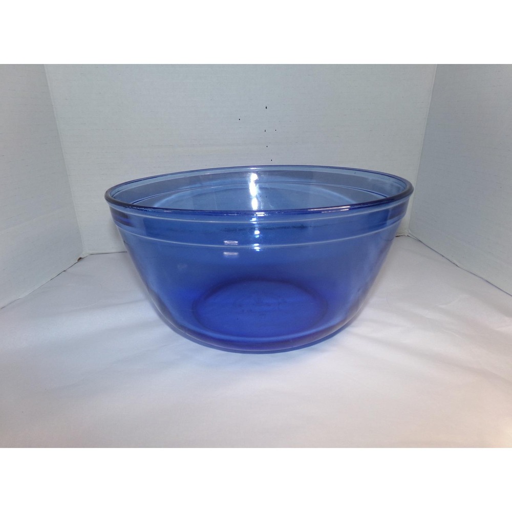 Anchor Hocking Cobalt Blue Glass Mixing Bowl 4 Quart Serving Bowl Vintage